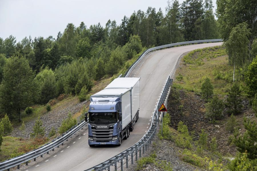  Scania R 500 6x2 Highline 2016 года  (фото 8 из 9)